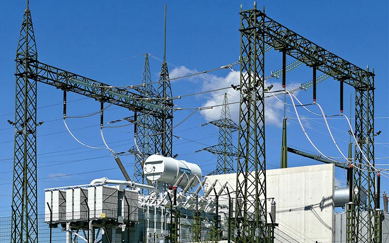 Nagyfeszültségű vákuummegszakító alkalmazástechnikai problémáinak megbeszélése, elemzése Nagyfeszültségű vákuummegszakító alkalmazástechnikai problémáinak megbeszélése, elemzése